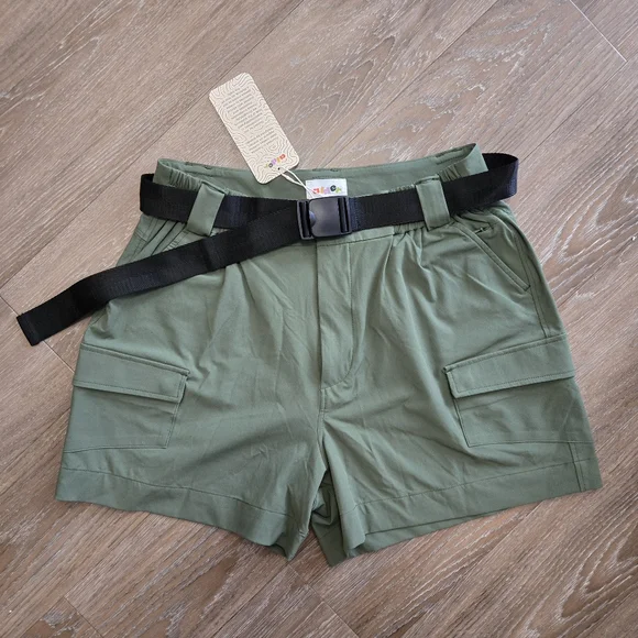 New with Tags Designed in Canada High-Rise Cargo Hiking Shorts by Alder Apparel - Picture 9 of 16